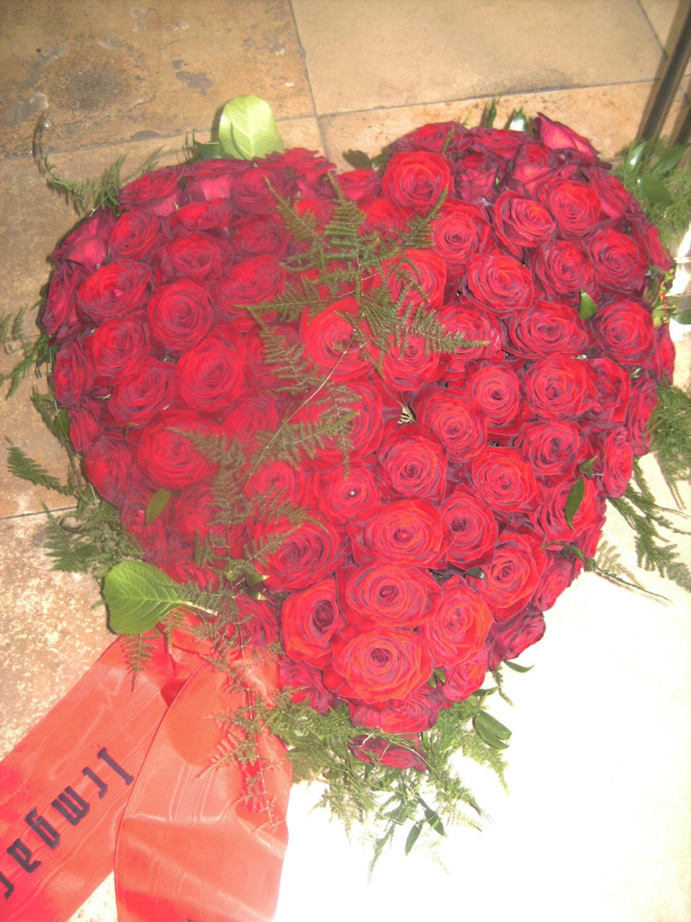 Trauerfloristik, Trauerschleifen und Grabschmuck
