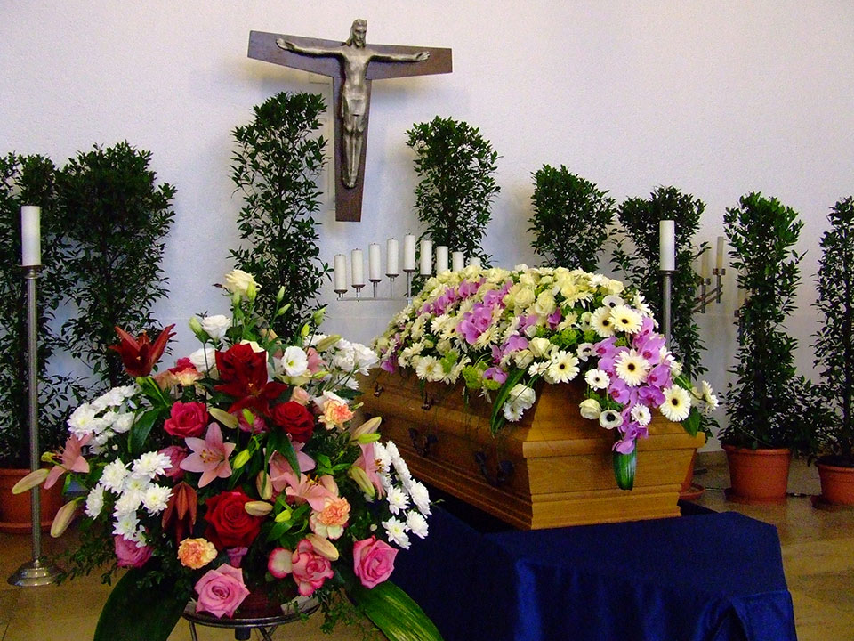 Trauerfloristik, Trauerschleifen und Grabschmuck